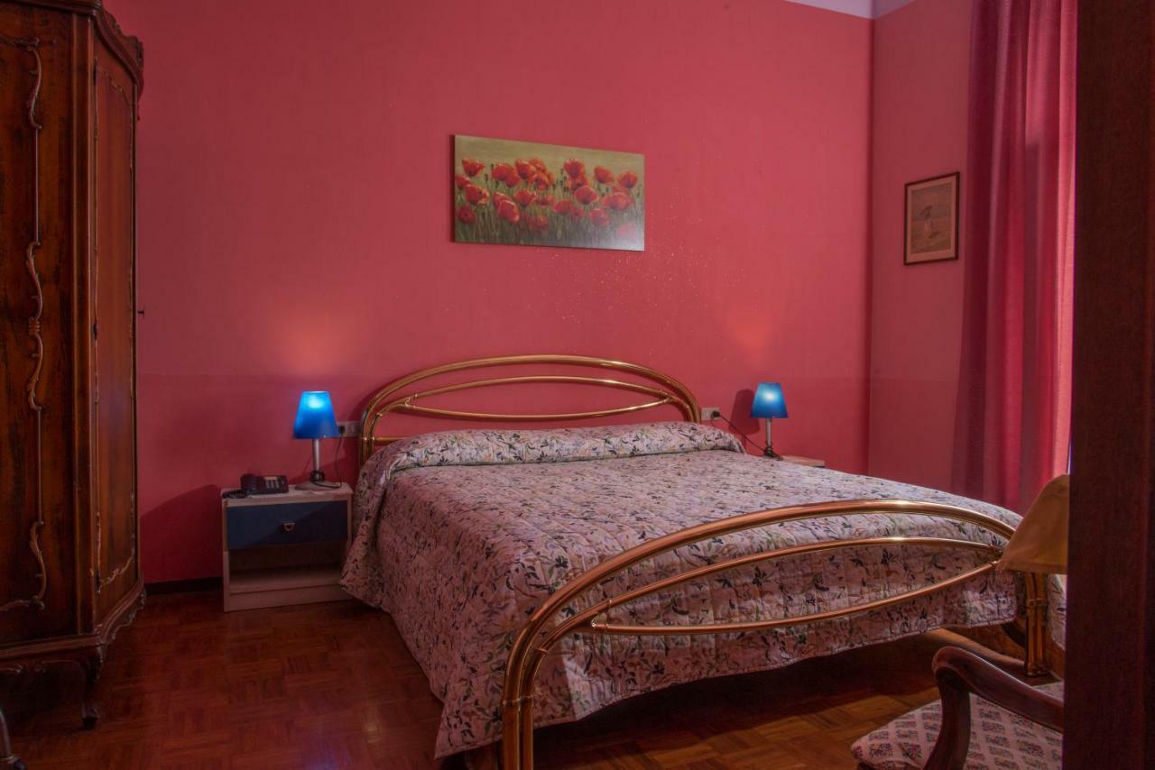 Hotel Florida Arona Zewnętrze zdjęcie